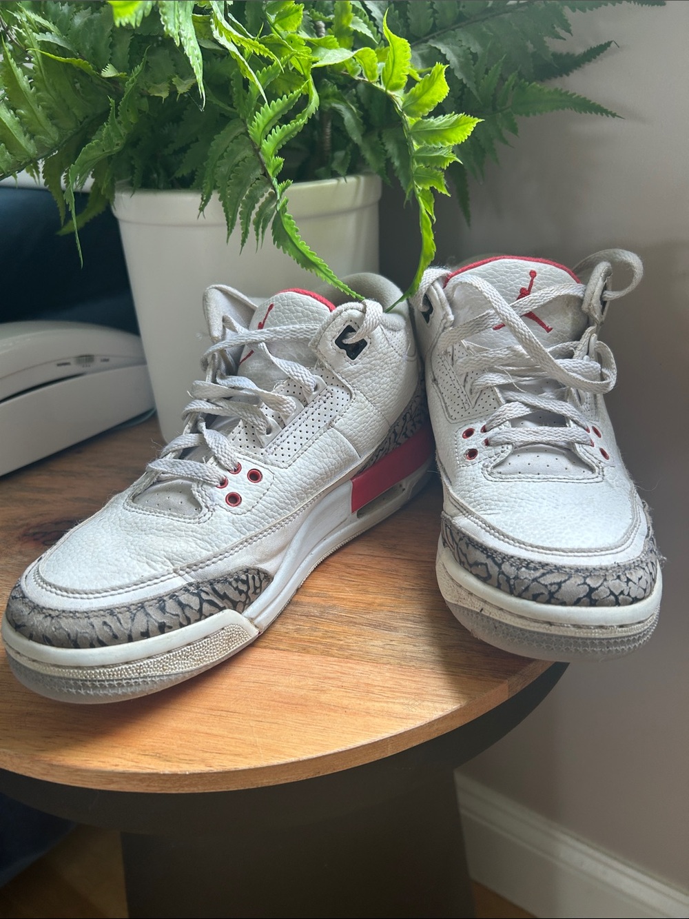 Jordan Kids White and Red Retro Basketball Sneakers